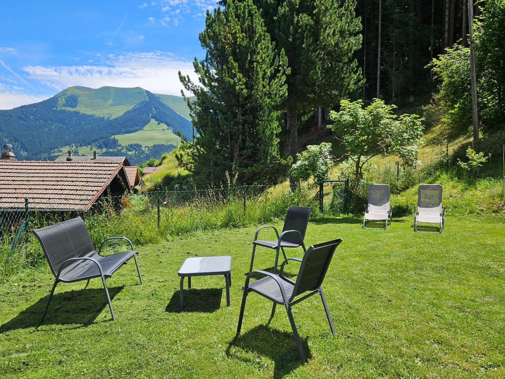 Sweet & Cosy Chalet In The Heart Of The Swiss Alps Troistorrents Bagian luar foto